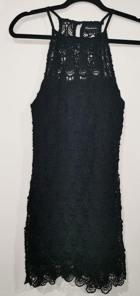 Elegant Black Party Dress - Picture 1 of 7